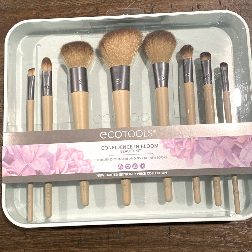 New 9 pc limited edition Ecotools Beauty Brushes
